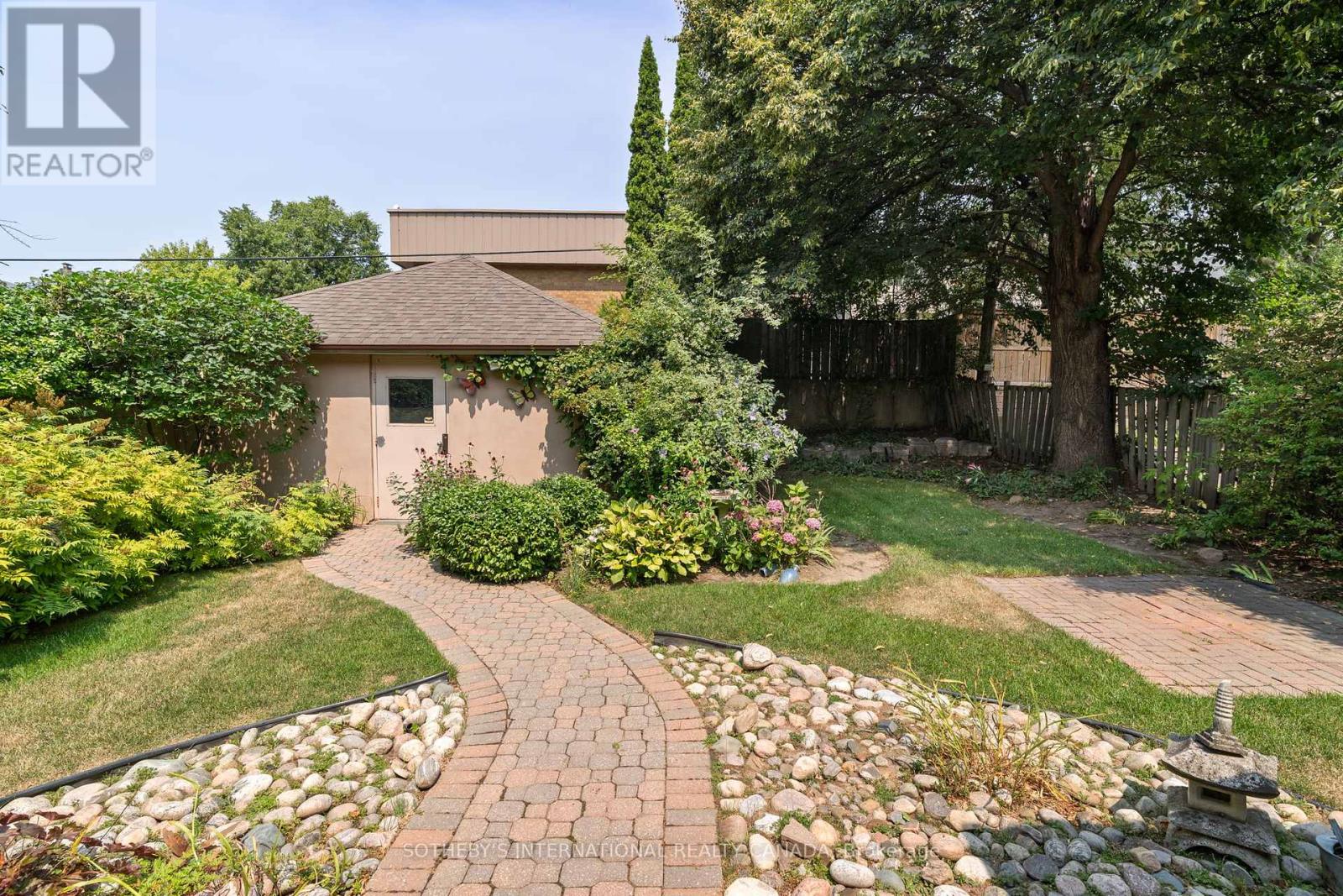 78 Ridelle Avenue, Toronto, Ontario  M6B 1J3 - Photo 36 - C12368032