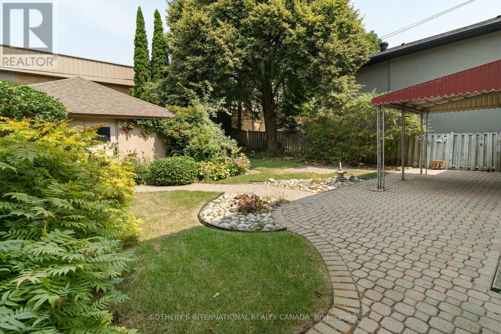 78 Ridelle Avenue, Toronto, Ontario  M6B 1J3 - Photo 37 - C12368032