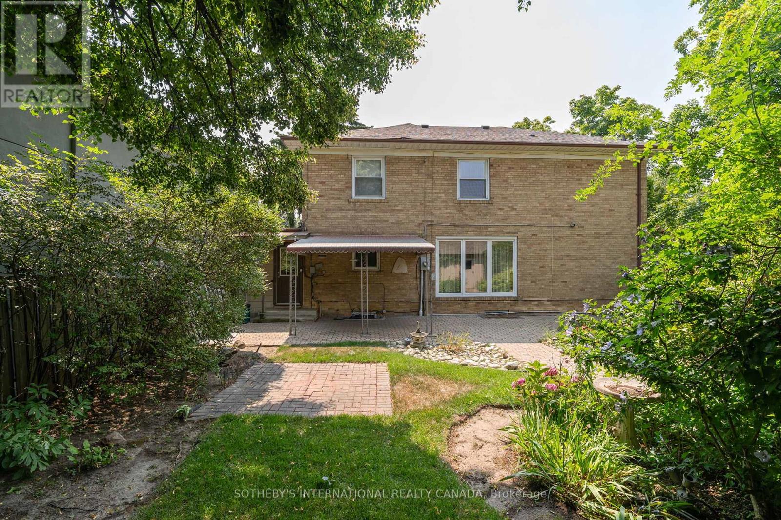 78 Ridelle Avenue, Toronto, Ontario  M6B 1J3 - Photo 39 - C12368032