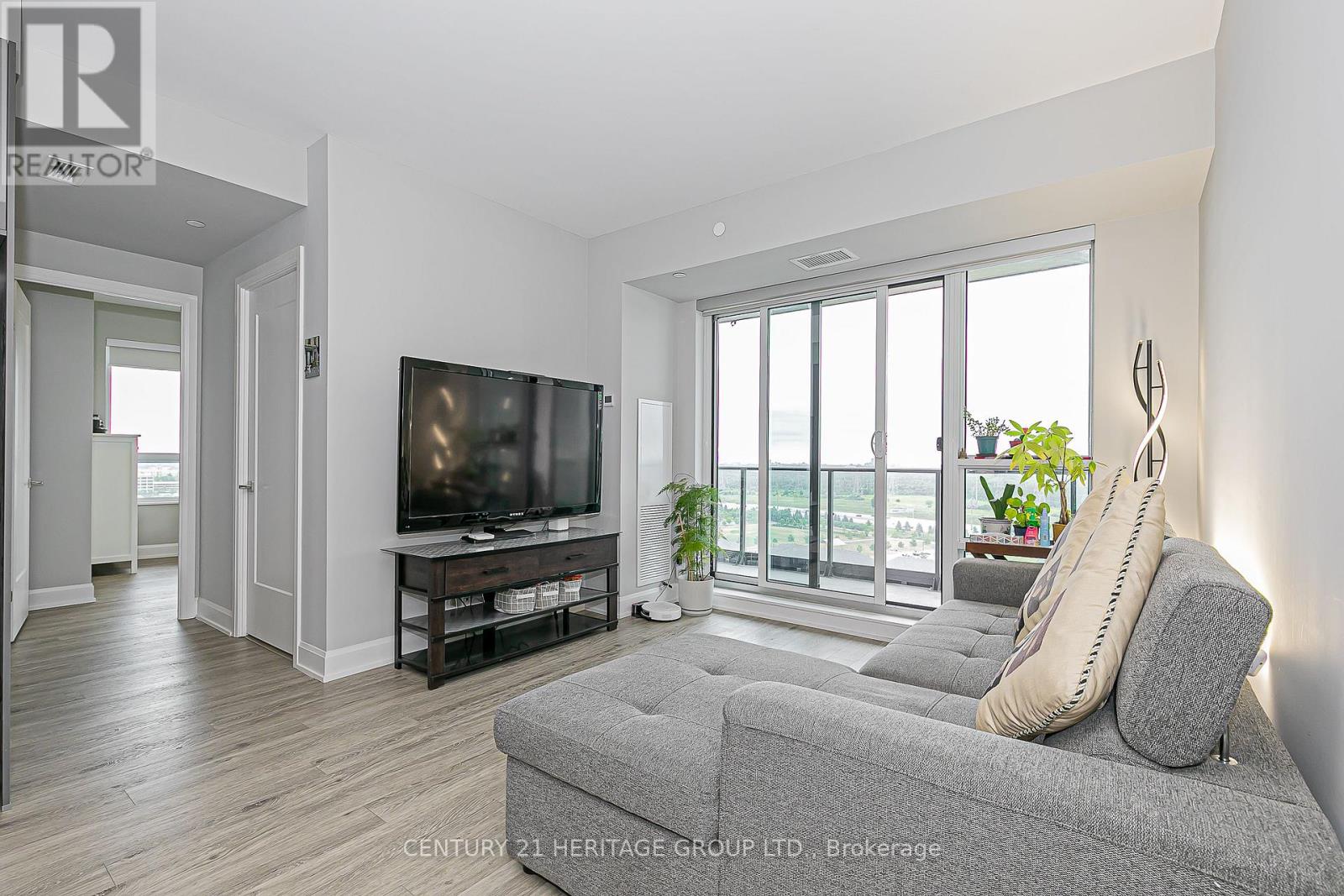 1506 - 12 Gandhi Lane, Markham, Ontario  L3T 0G8 - Photo 9 - N12367978