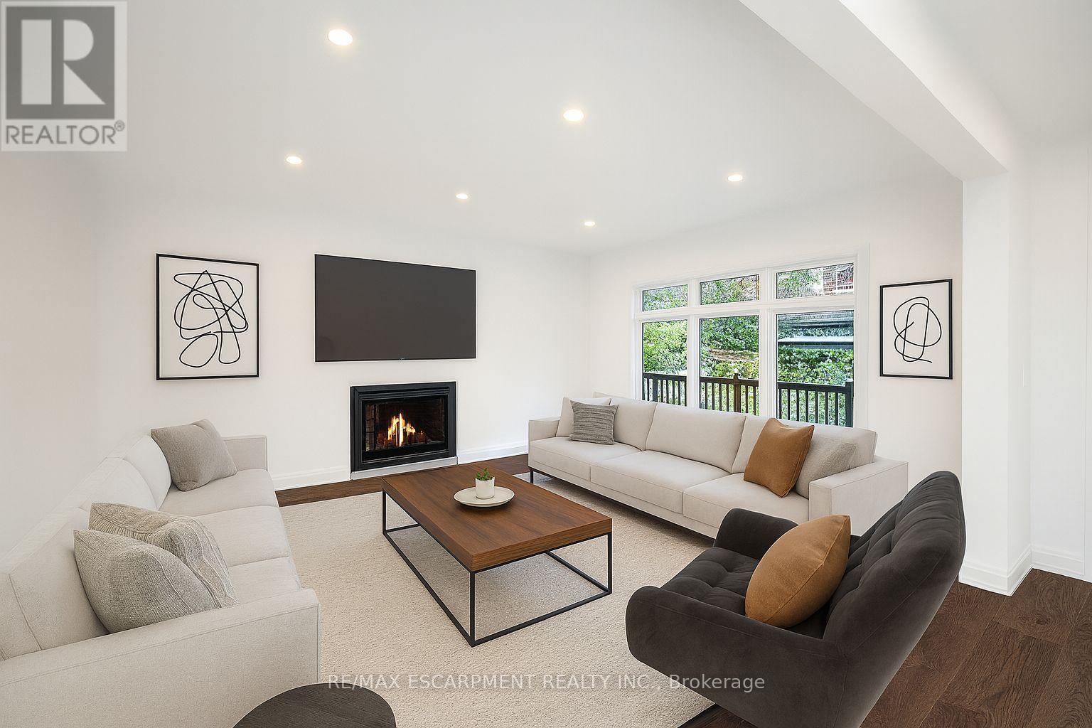 141 Margaret Avenue, Hamilton, Ontario  L8J 3G7 - Photo 19 - X12367515