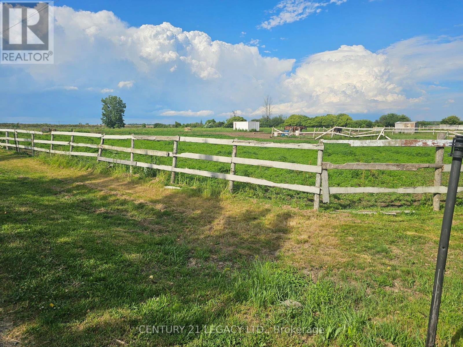 2569 Bertie Road, Fort Erie, Ontario  L0S 1S0 - Photo 4 - X12315489