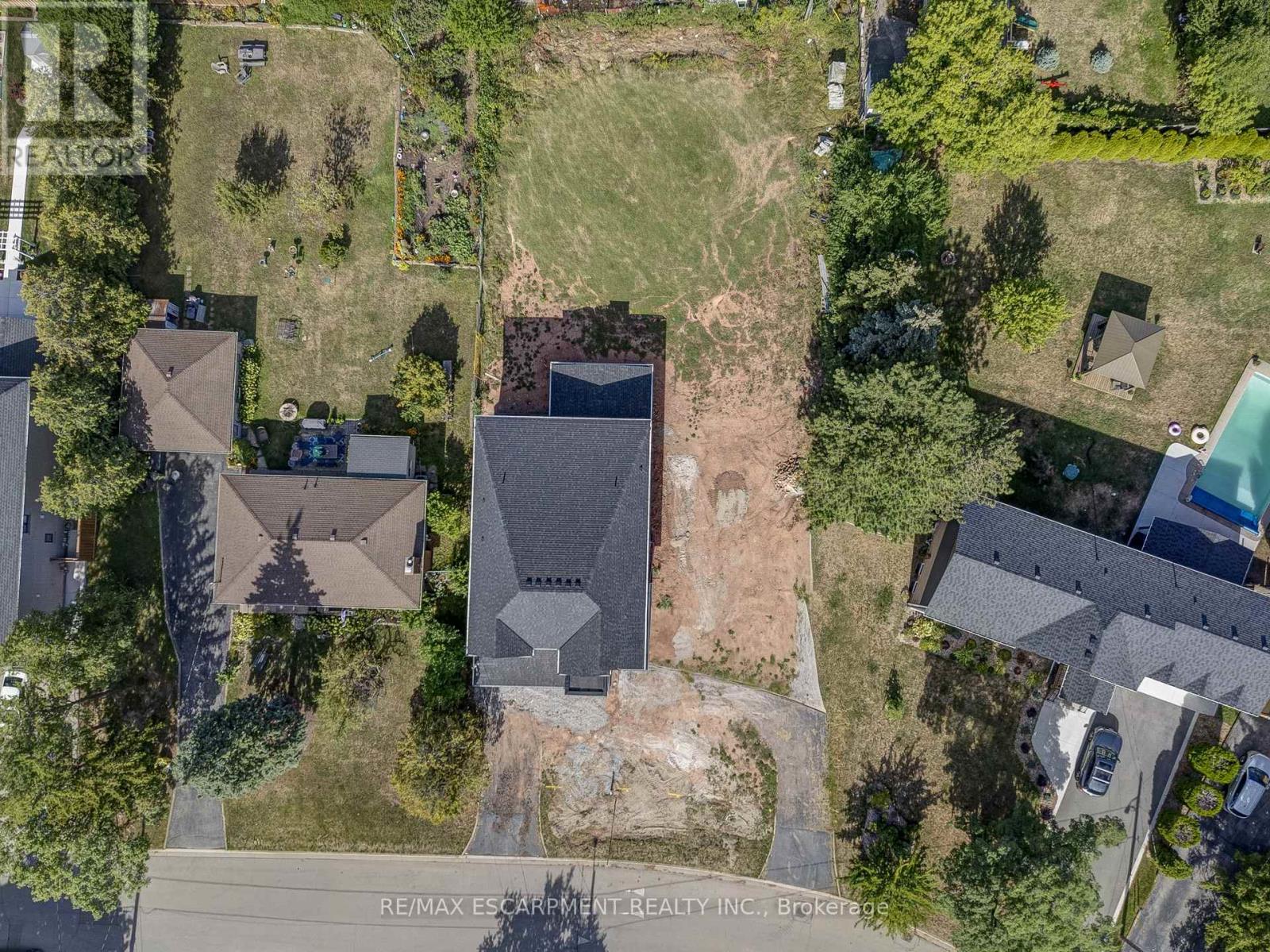 141 Margaret Avenue, Hamilton, Ontario  L8J 3G7 - Photo 10 - X12367515