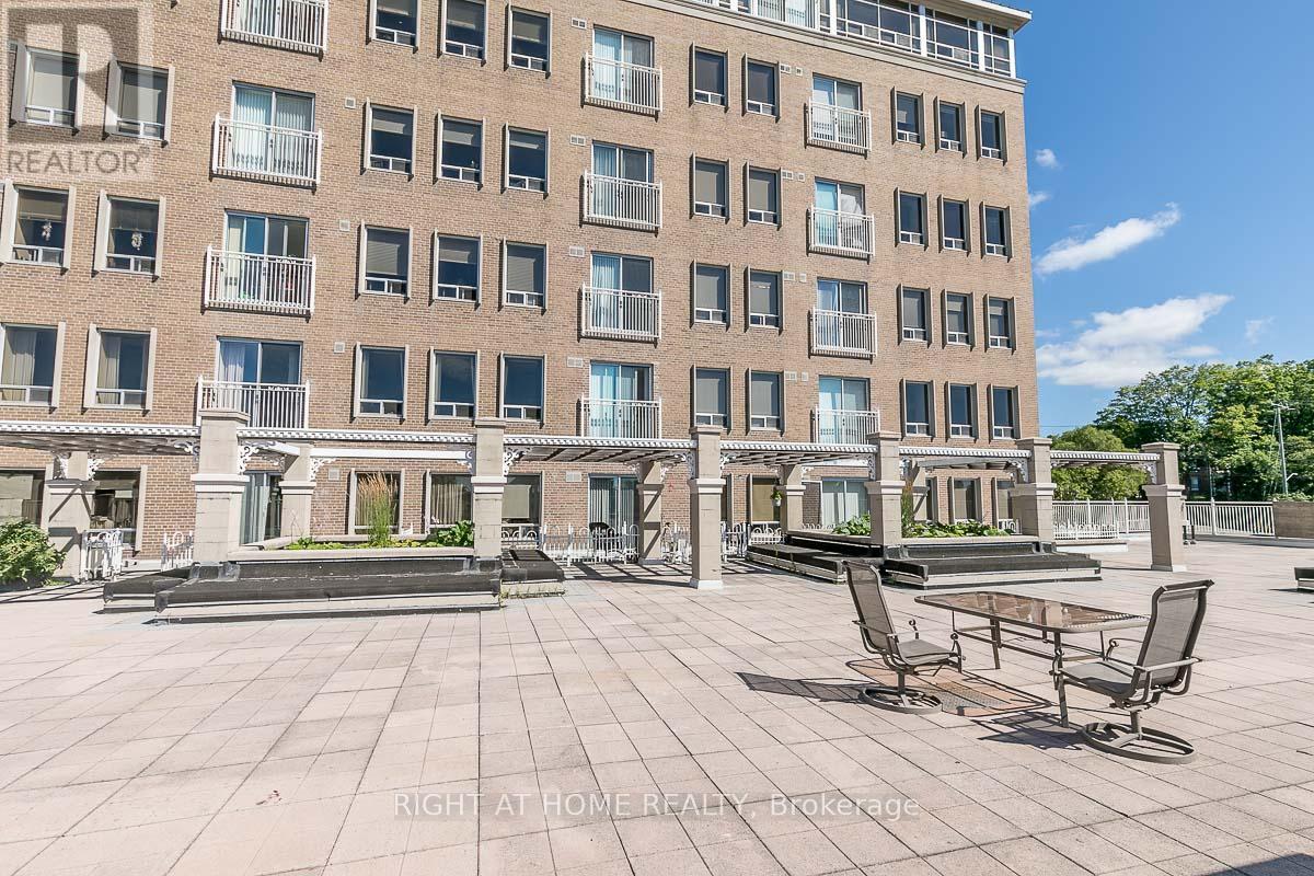 53 - 74 ROSS STREET, Barrie, Ontario