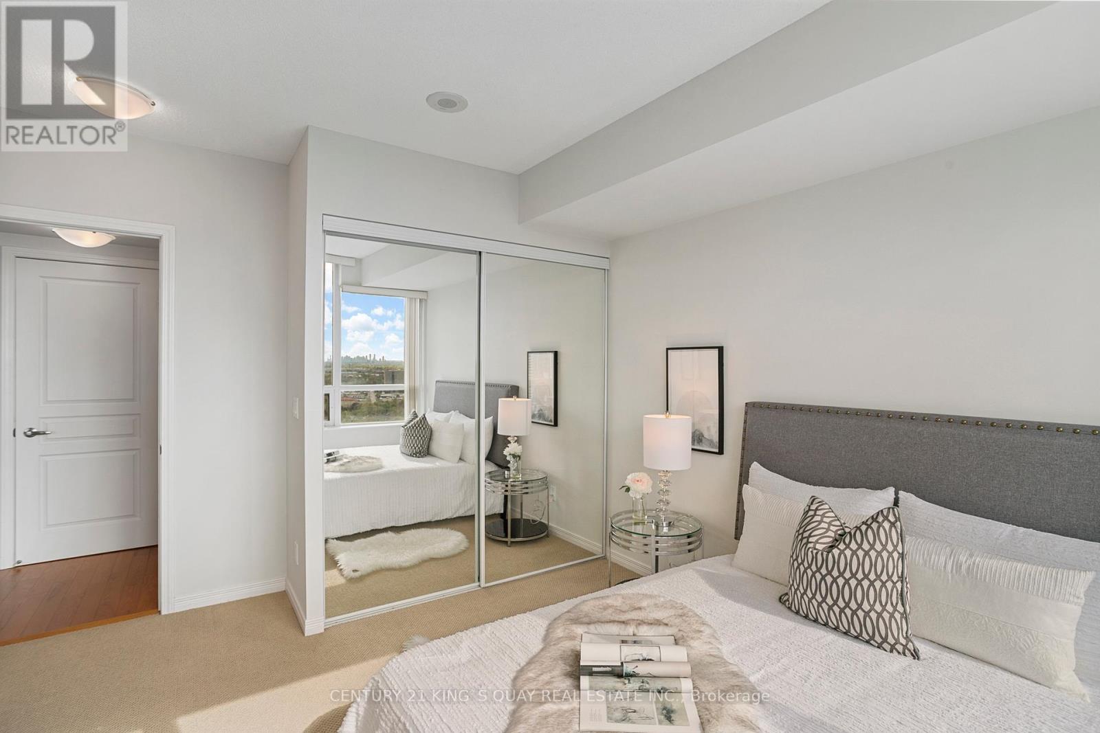 2904 - 2240 Lake Shore Boulevard W, Toronto, Ontario  M8V 0A9 - Photo 16 - W12367906