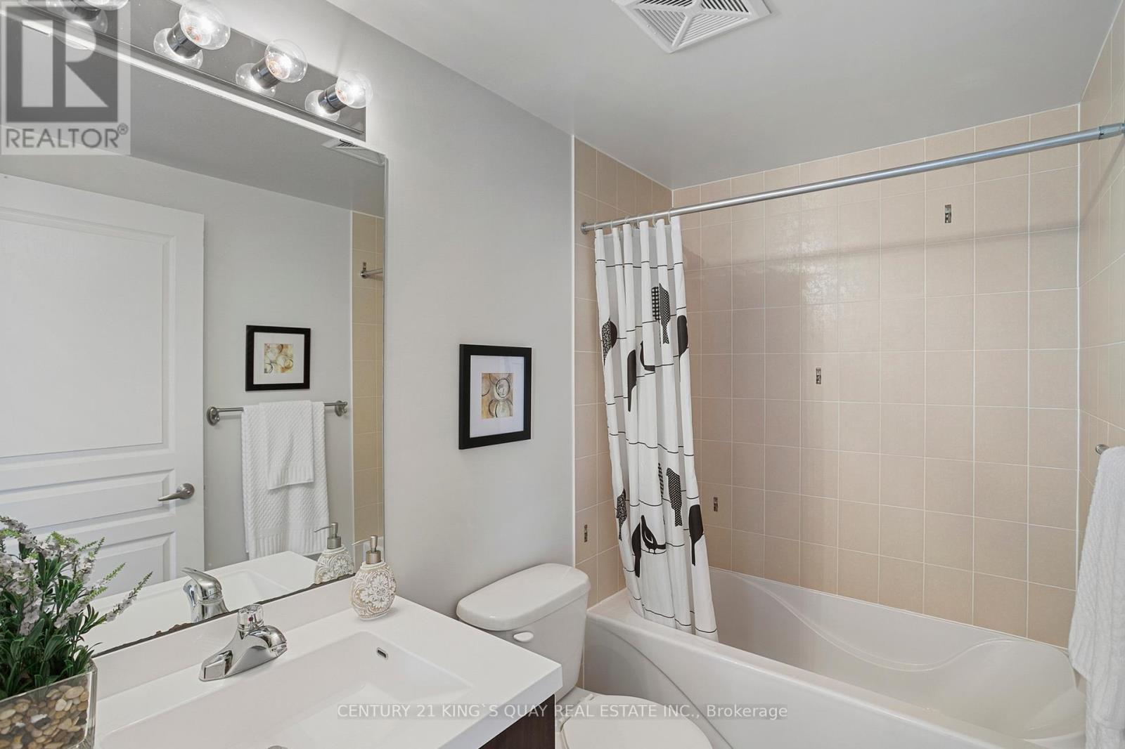 2904 - 2240 Lake Shore Boulevard W, Toronto, Ontario  M8V 0A9 - Photo 17 - W12367906
