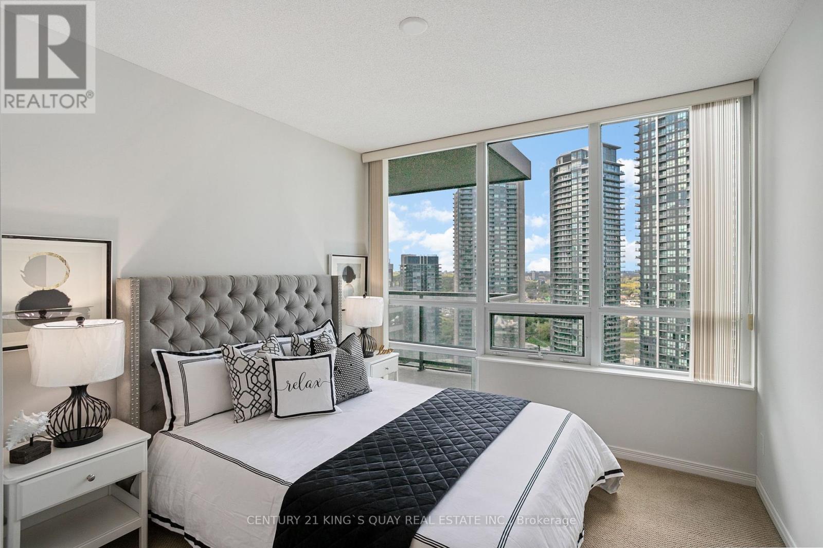 2904 - 2240 Lake Shore Boulevard W, Toronto, Ontario  M8V 0A9 - Photo 18 - W12367906
