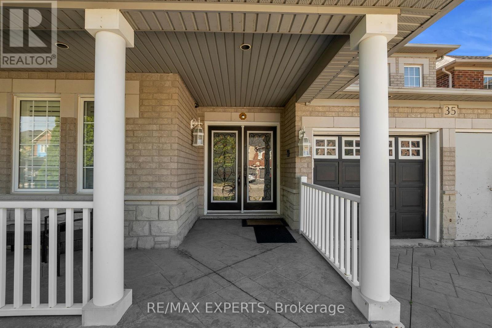 35 Duffield Road N, Brampton, Ontario  L7A 2P5 - Photo 3 - W12367912