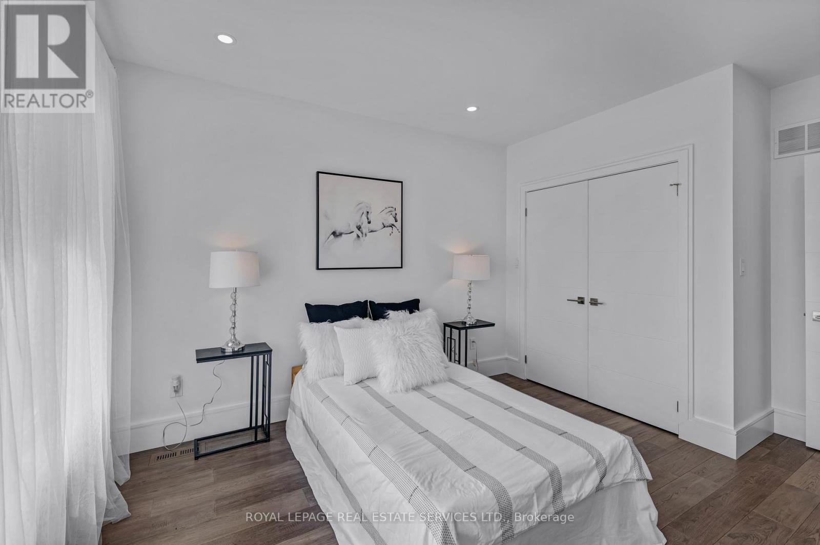 8 Branch Avenue, Toronto, Ontario  M8W 1M7 - Photo 32 - W12367922