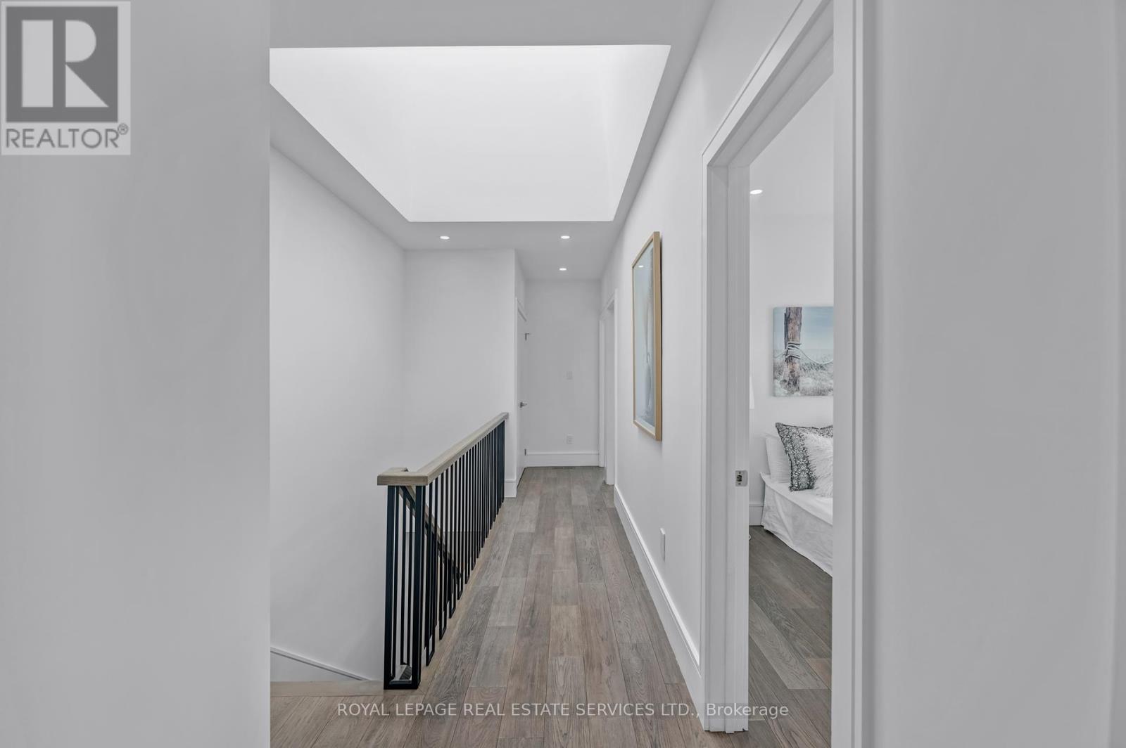 8 Branch Avenue, Toronto, Ontario  M8W 1M7 - Photo 33 - W12367922