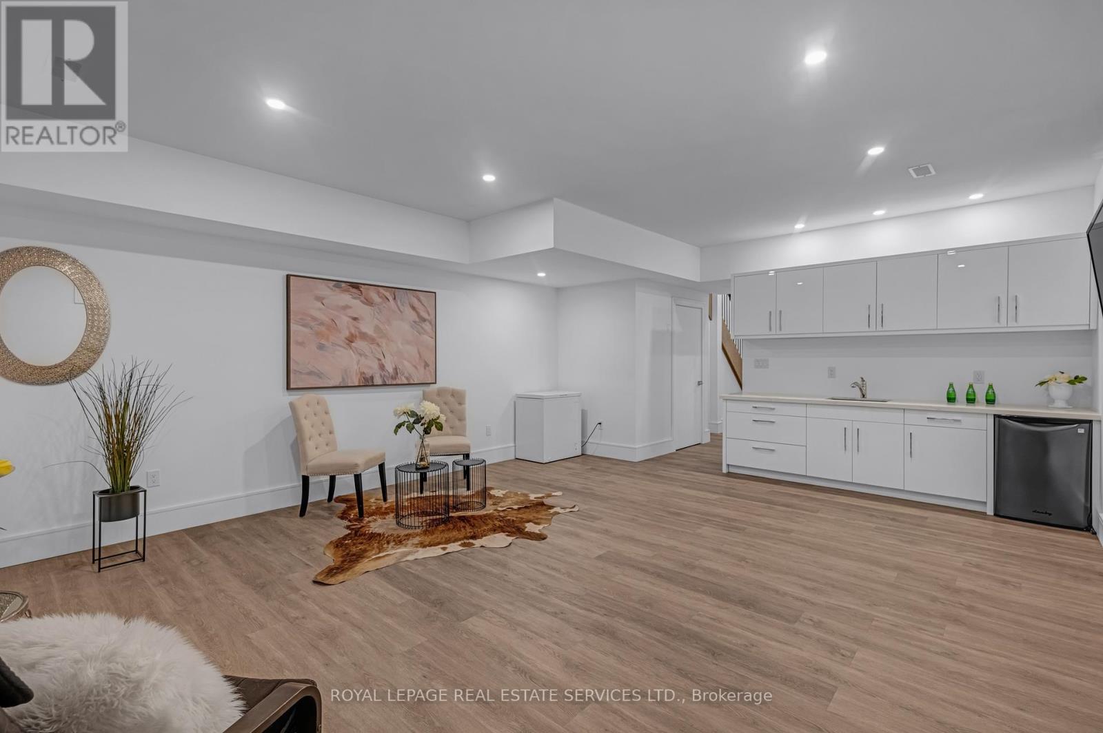 8 Branch Avenue, Toronto, Ontario  M8W 1M7 - Photo 39 - W12367922