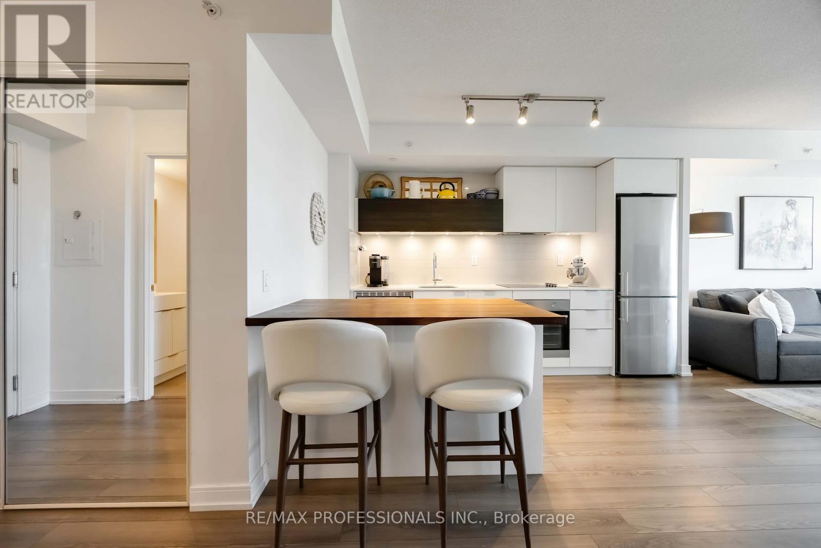 1310 - 20 Thomas Riley Road W, Toronto (Islington-City Centre West), Ontario  M9B 1B1 - Photo 12 - W12367947