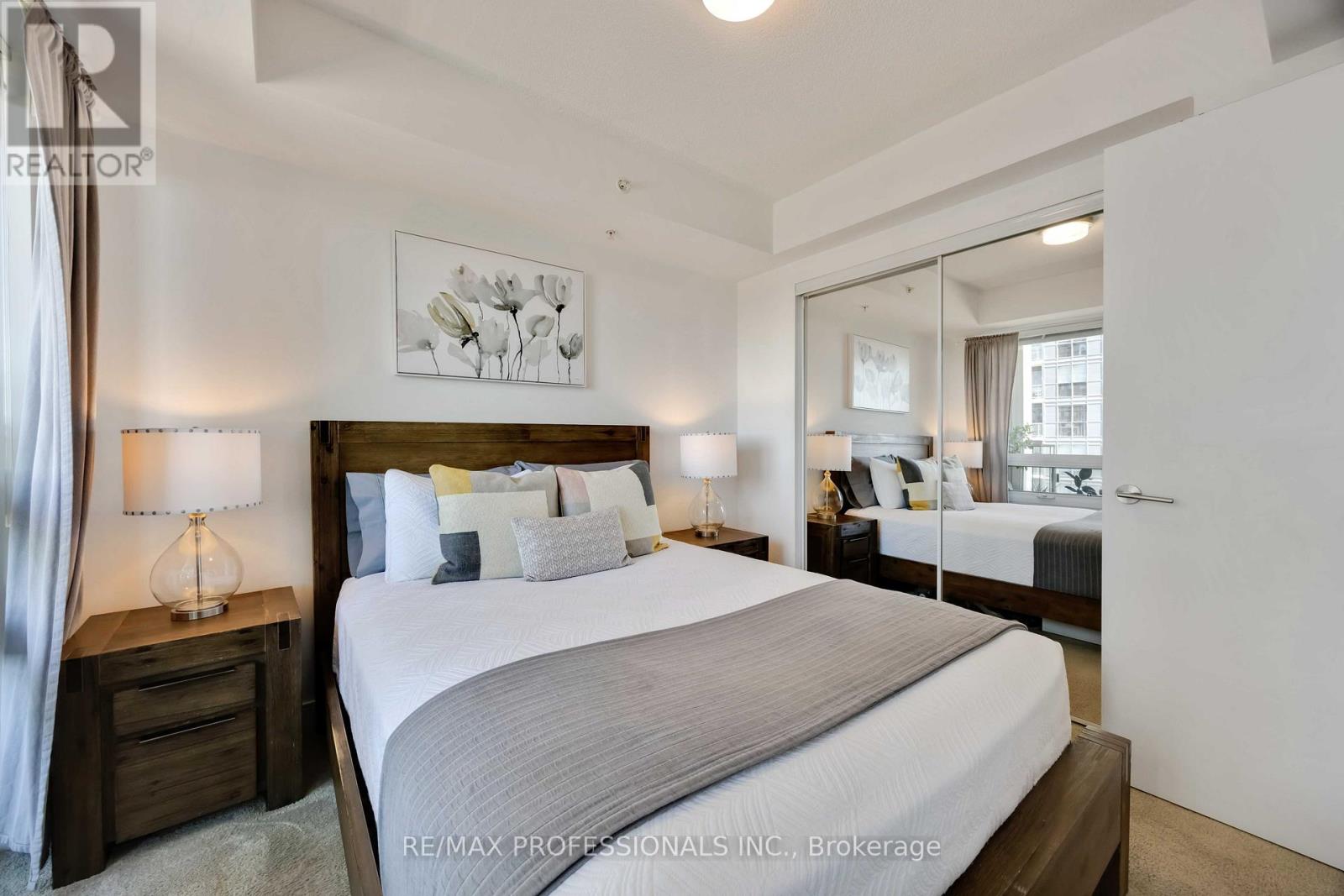 1310 - 20 Thomas Riley Road W, Toronto (Islington-City Centre West), Ontario  M9B 1B1 - Photo 15 - W12367947