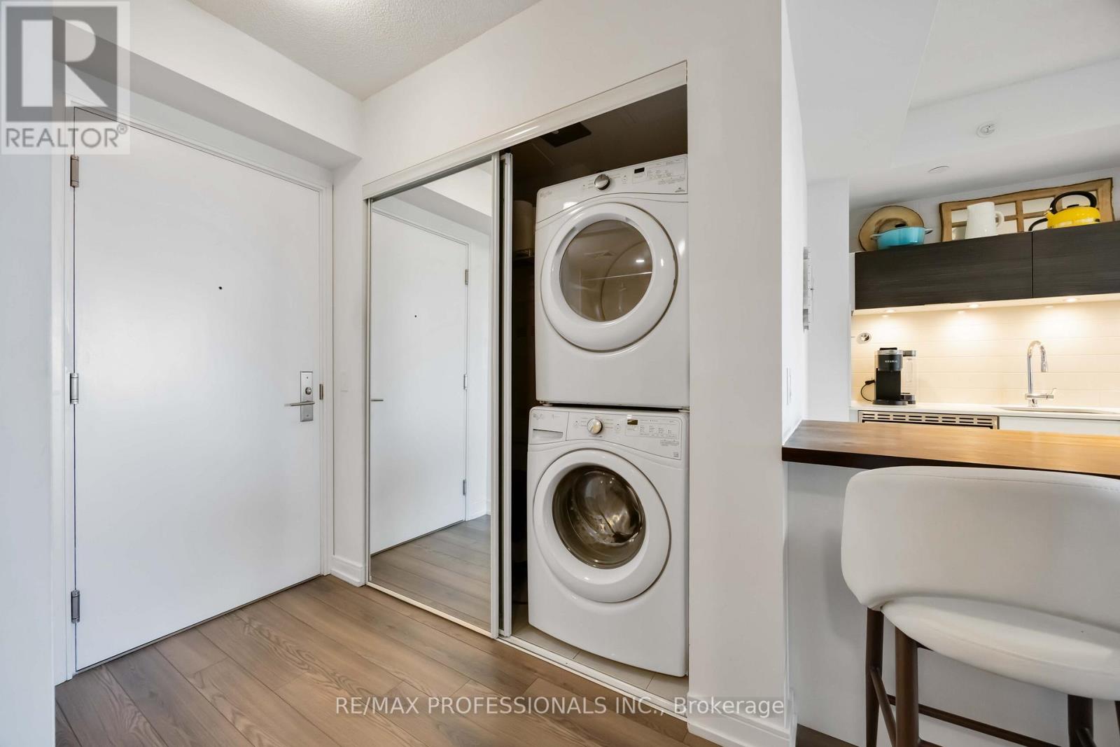 1310 - 20 Thomas Riley Road W, Toronto (Islington-City Centre West), Ontario  M9B 1B1 - Photo 18 - W12367947