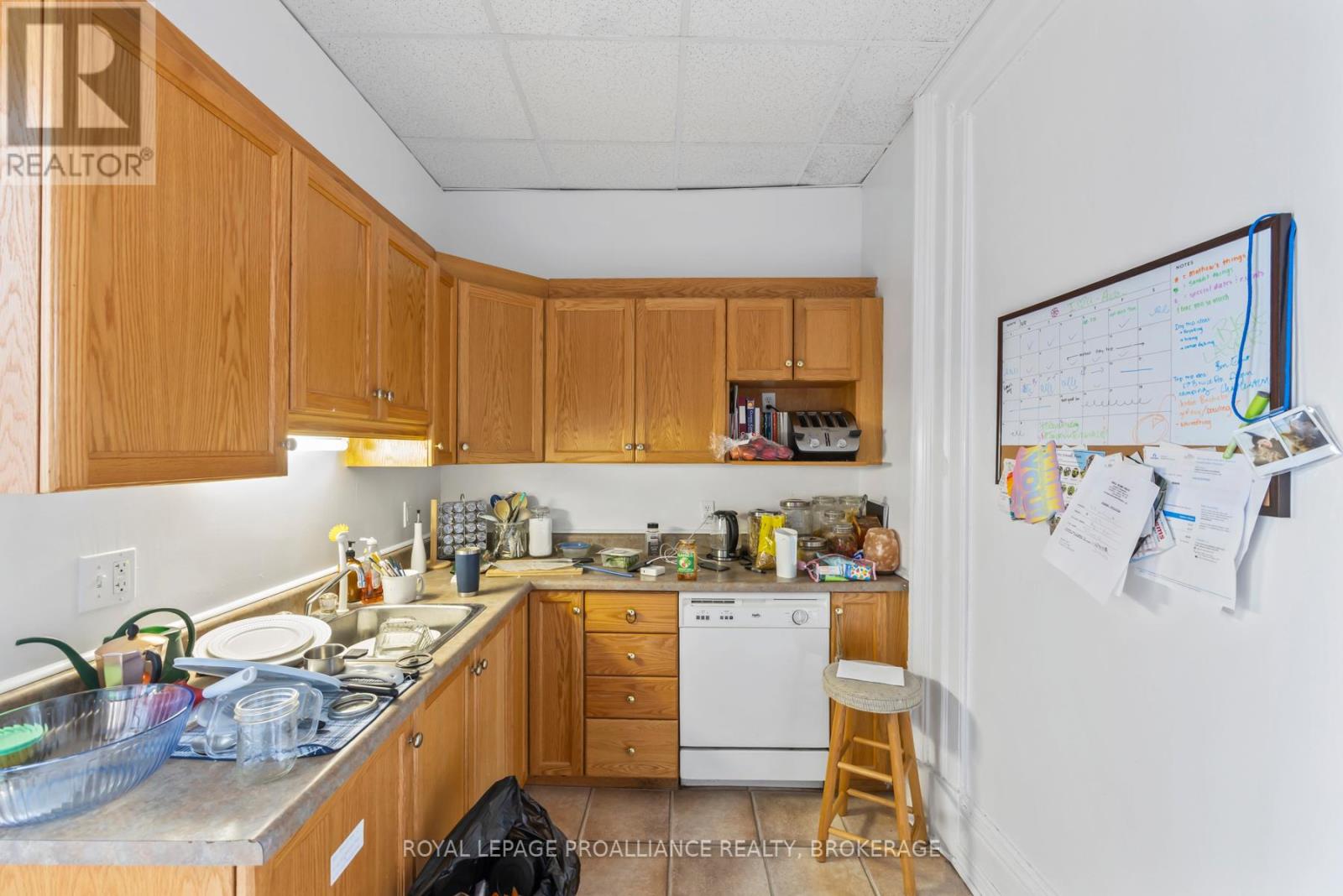 63 William Street, Kingston, Ontario  K7L 2C3 - Photo 12 - X12368073
