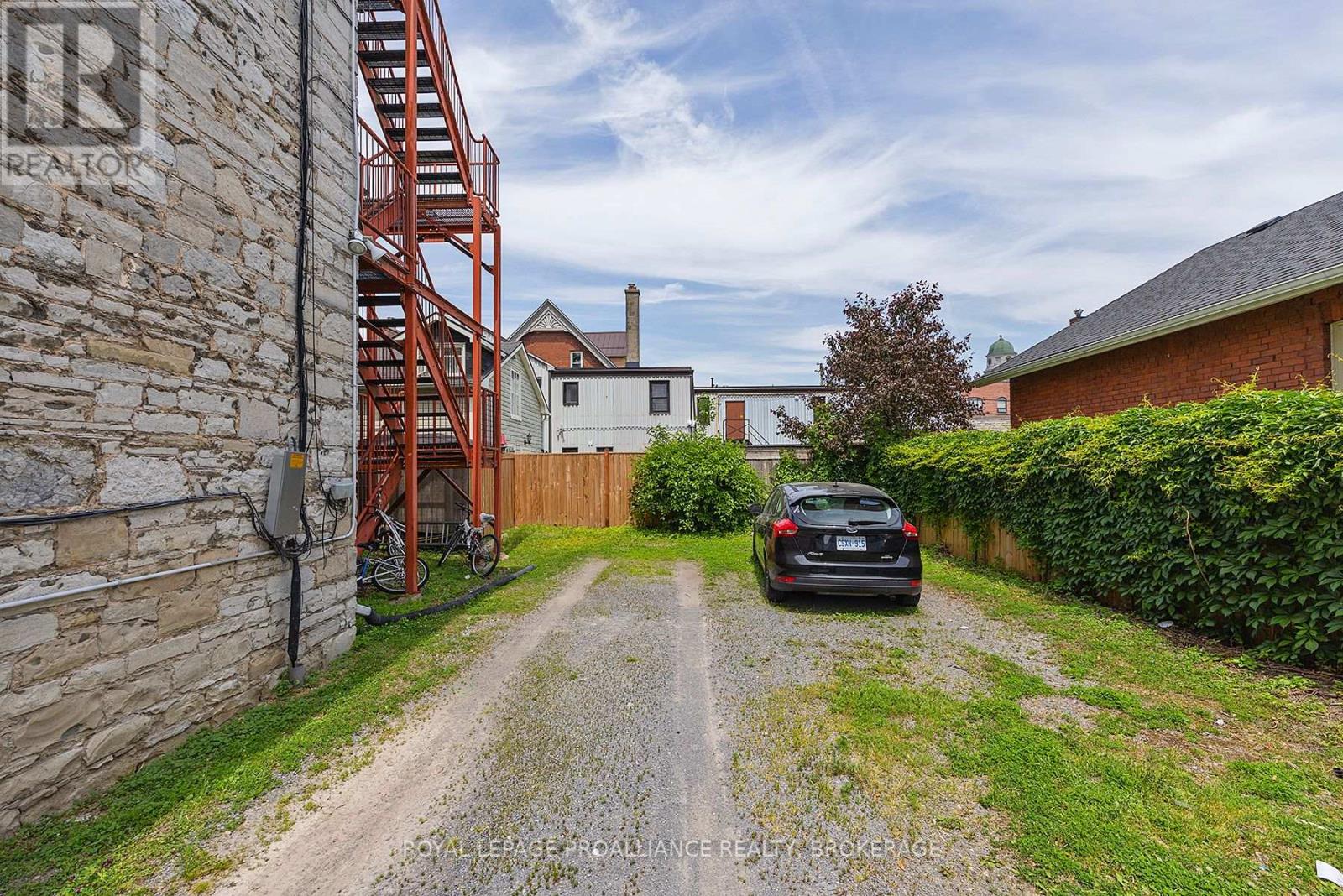 63 William Street, Kingston, Ontario  K7L 2C3 - Photo 2 - X12368073