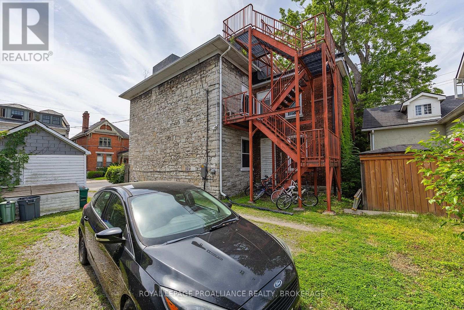 63 William Street, Kingston, Ontario  K7L 2C3 - Photo 3 - X12368073