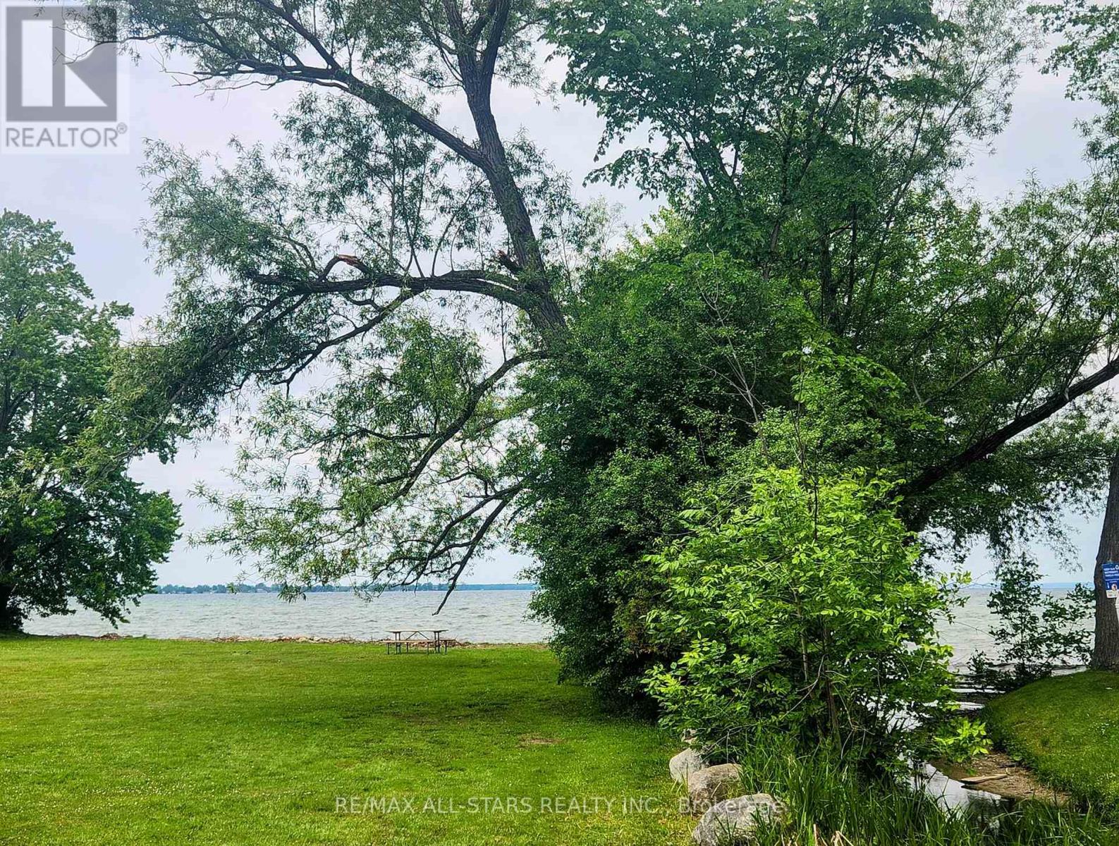 101 Clovelly Cove, Georgina (Pefferlaw), Ontario  L0E 1E0 - Photo 12 - N12224198