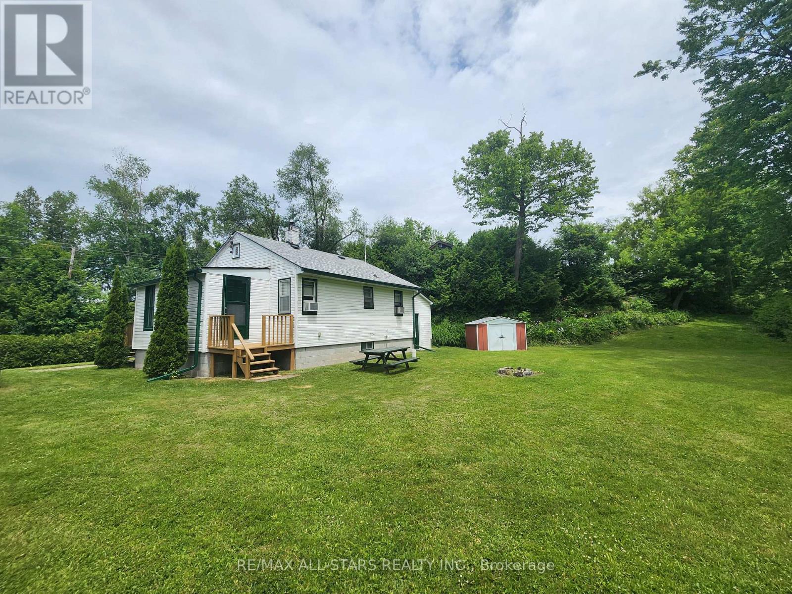 101 Clovelly Cove, Georgina (Pefferlaw), Ontario  L0E 1E0 - Photo 3 - N12224198