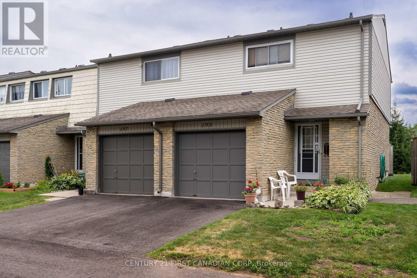 Property at 195 DEVERON CRESCENT image 3