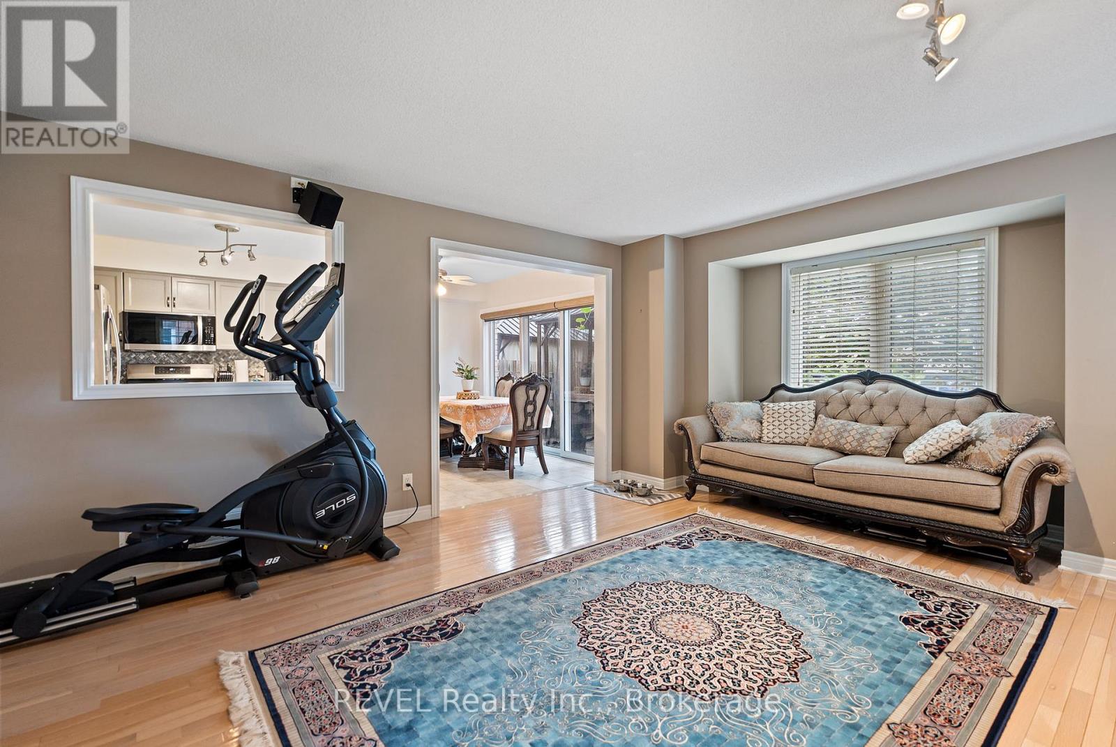 A - 20 Brown Drive, St. Catharines (Rykert/vansickle), Ontario  L2S 3Z4 - Photo 10 - X12368042