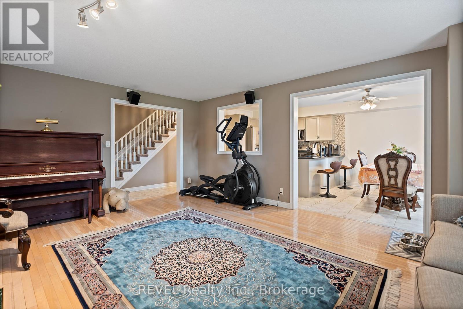 A - 20 Brown Drive, St. Catharines (Rykert/vansickle), Ontario  L2S 3Z4 - Photo 11 - X12368042