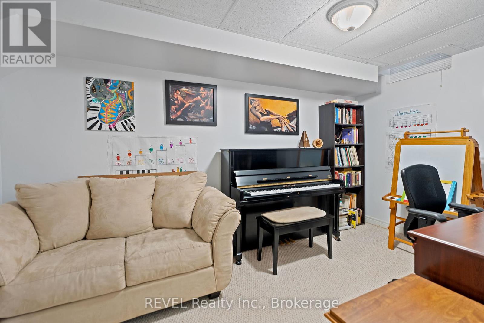 A - 20 Brown Drive, St. Catharines (Rykert/vansickle), Ontario  L2S 3Z4 - Photo 27 - X12368042