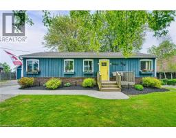 8 BEACH Road, Lowbanks, Ontario