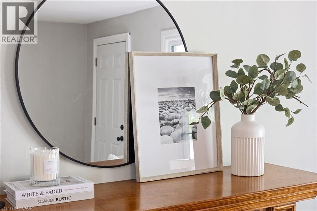 Photo 11 of 36 for 117 Stuart Street