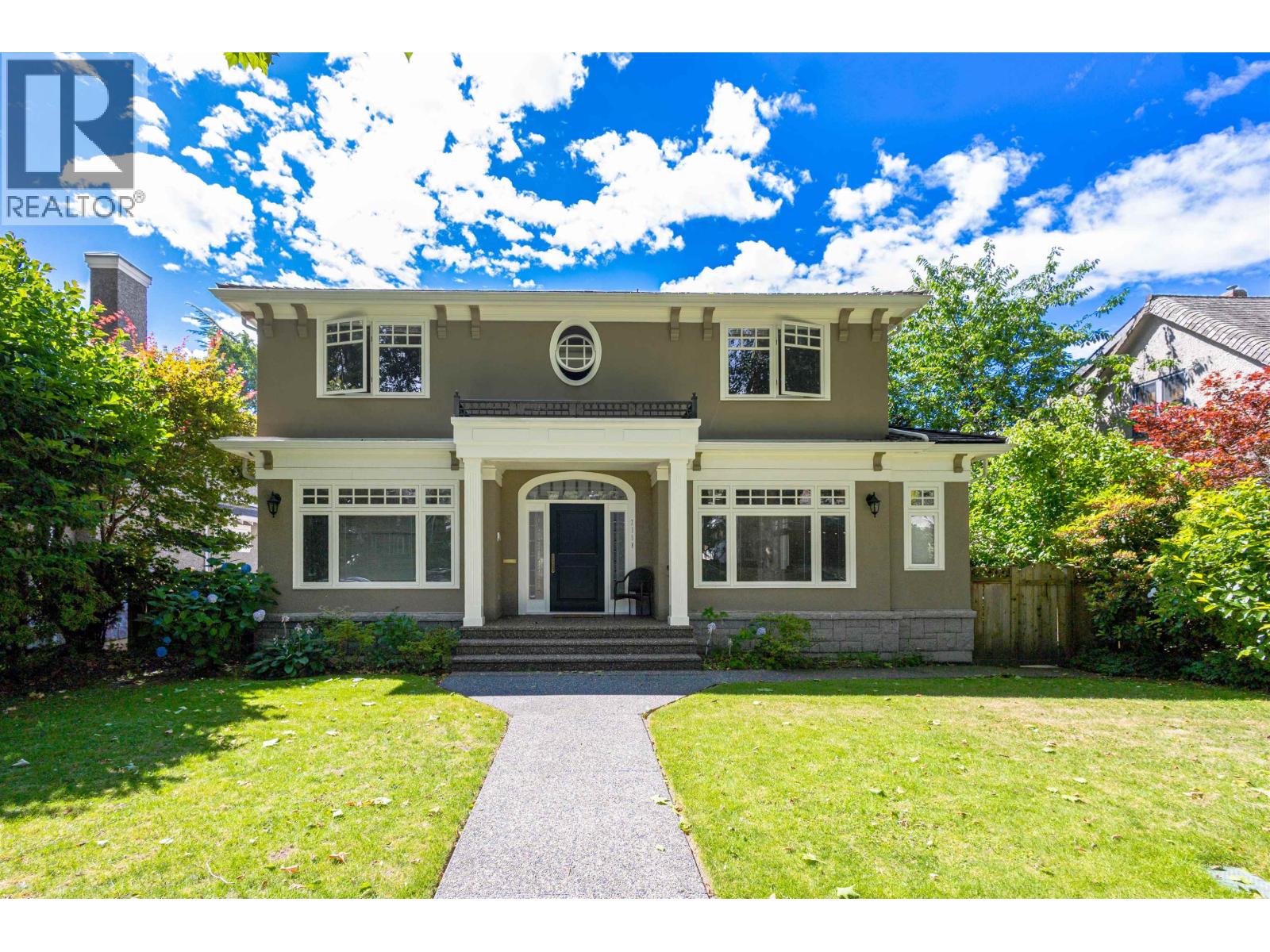 2350 W 36TH AVENUE, Vancouver, British Columbia
