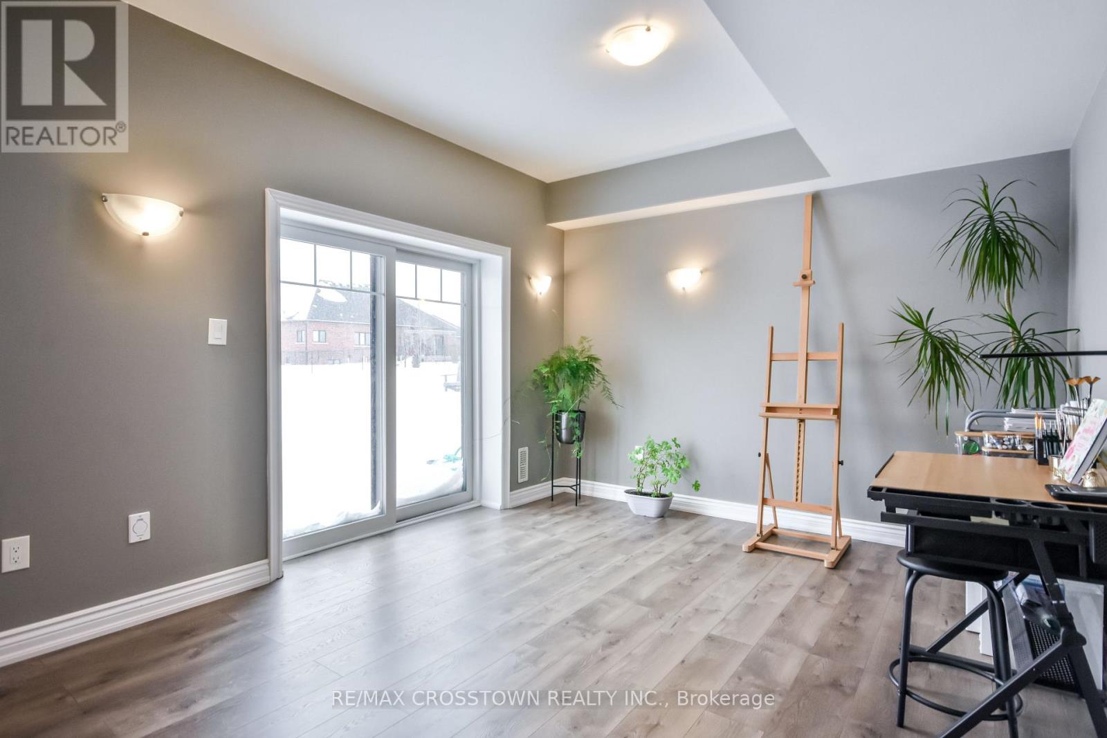 22 Stewart Crescent, Essa, Ontario  L0L 2N0 - Photo 38 - N12304262