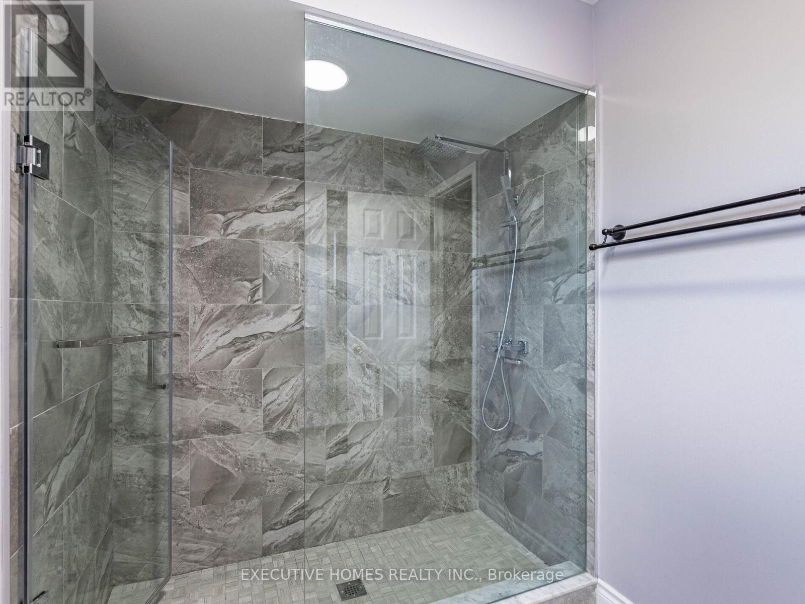 1876 Roy Ivor Crescent, Mississauga (Erin Mills), Ontario  L5L 3N8 - Photo 43 - W12366728