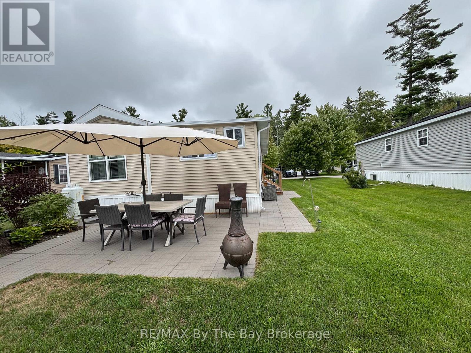 108 Madawaska Trail, Wasaga Beach, Ontario  L9Z 1X7 - Photo 30 - S12368163