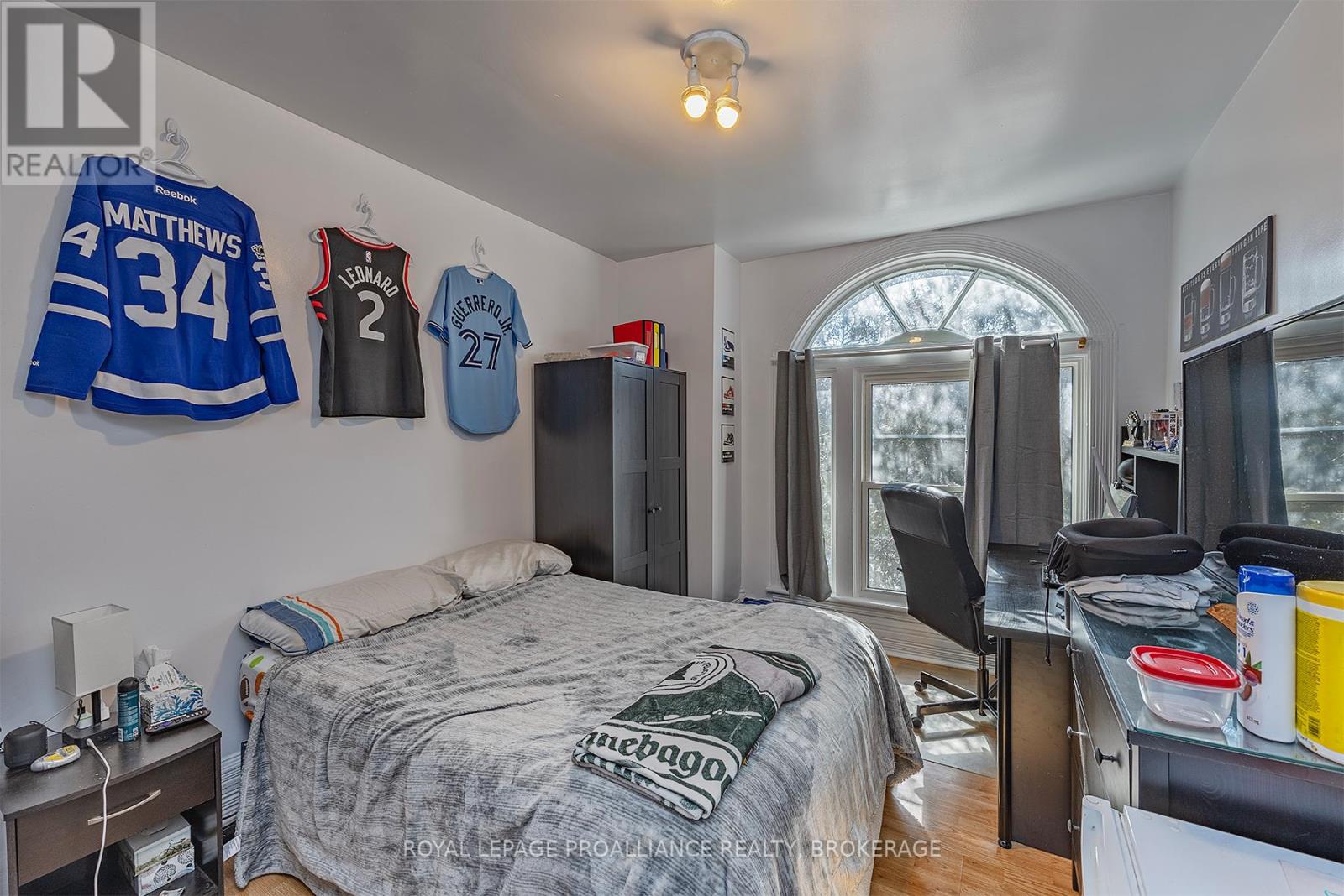 521 Johnson Street, Kingston, Ontario  K7L 1Z7 - Photo 12 - X12368120