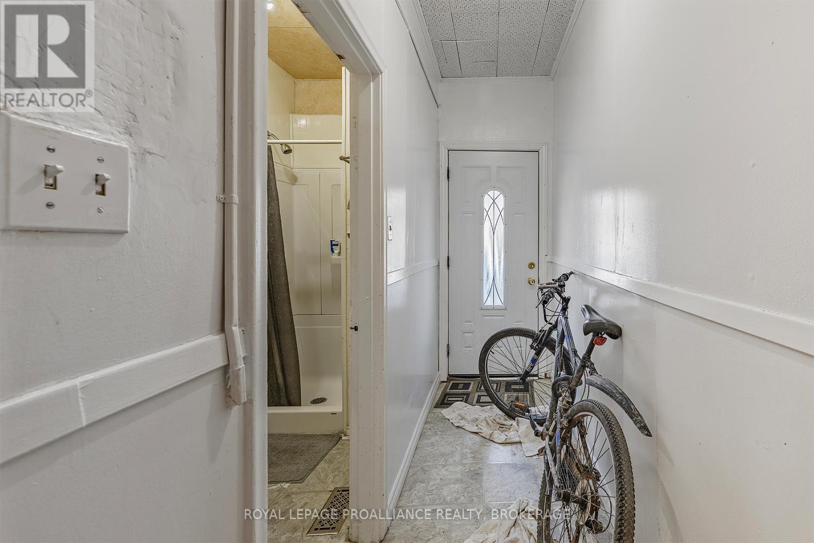 521 Johnson Street, Kingston, Ontario  K7L 1Z7 - Photo 47 - X12368120