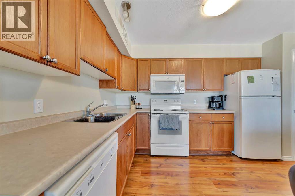 303, 1804 48 Avenue, Lloydminster, Saskatchewan  S9V 1K2 - Photo 3 - A2244070