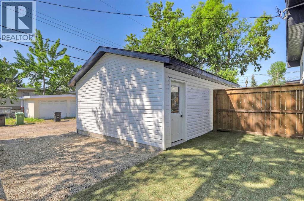 641 & 639 69 Avenue Sw, Calgary, Alberta  T2V 0P1 - Photo 41 - A2239987