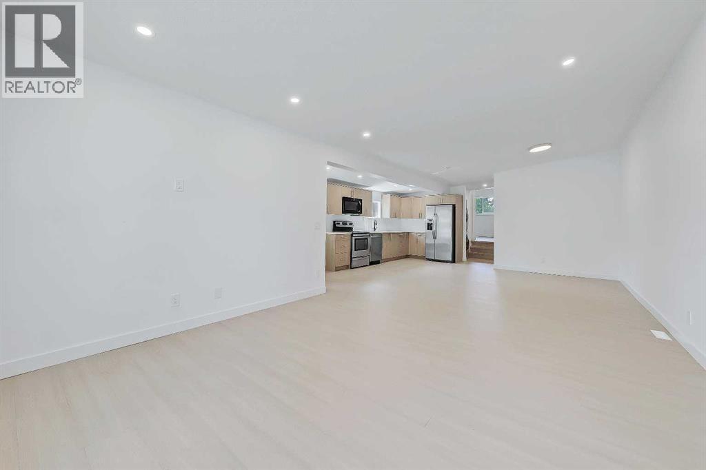 641 & 639 69 Avenue Sw, Calgary, Alberta  T2V 0P1 - Photo 13 - A2239987