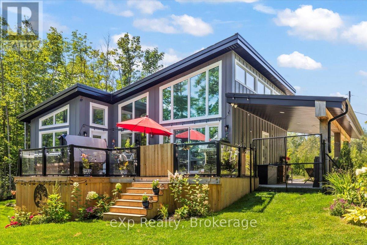 78 Maple Drive, Northern Bruce Peninsula, Ontario  N0H 1Z0 - Photo 38 - X12368201