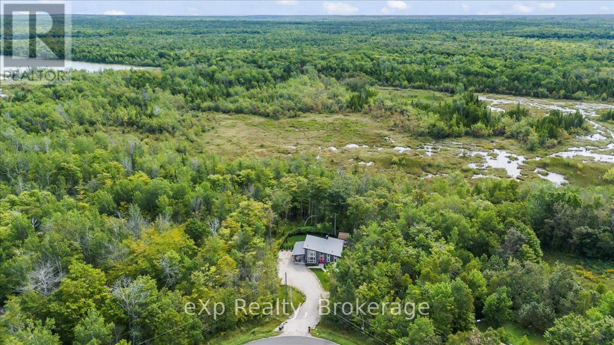 78 Maple Drive, Northern Bruce Peninsula, Ontario  N0H 1Z0 - Photo 45 - X12368201