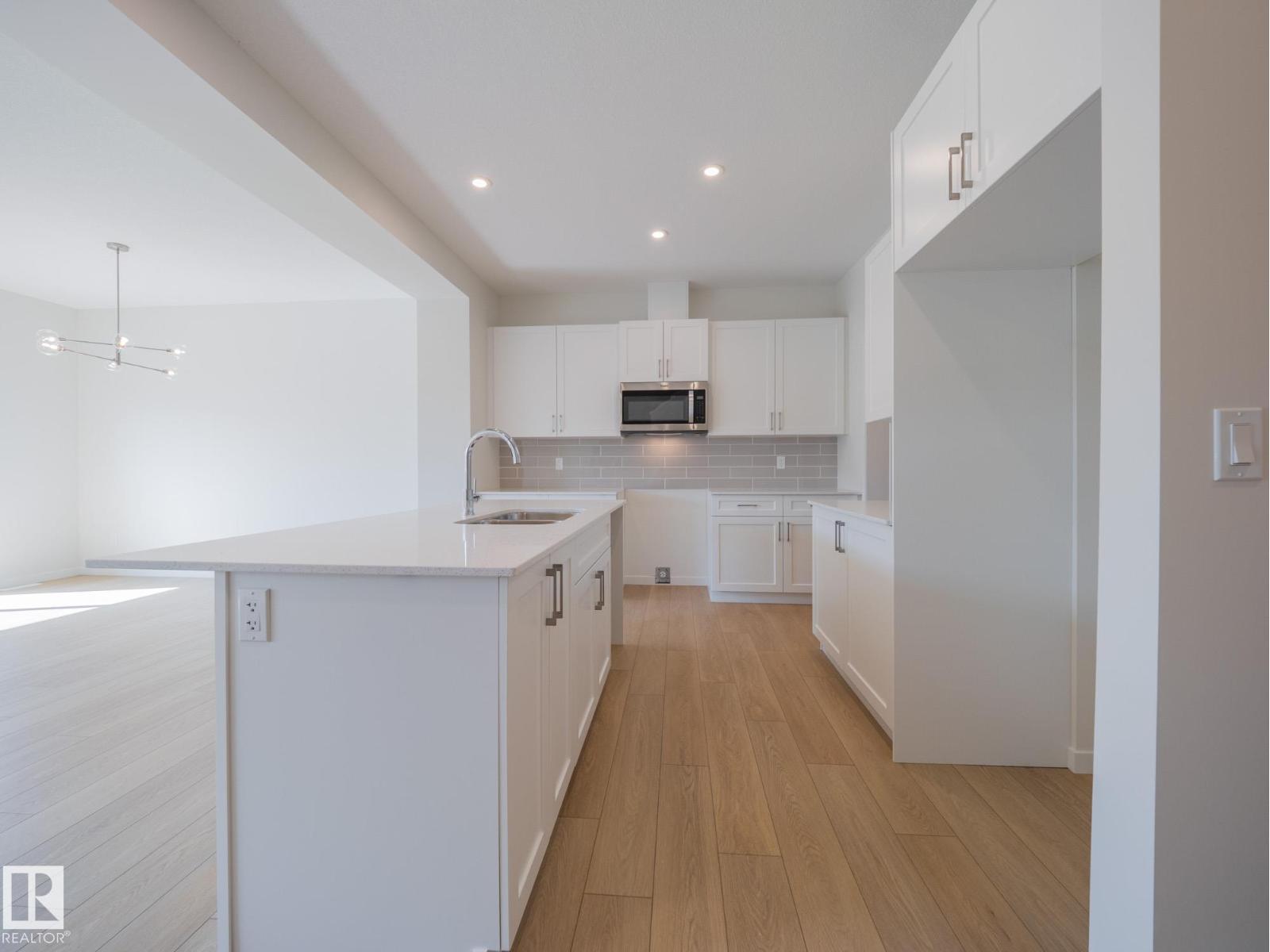 20715 24 Av Nw, Edmonton, Alberta  T6M 2C4 - Photo 15 - E4454996