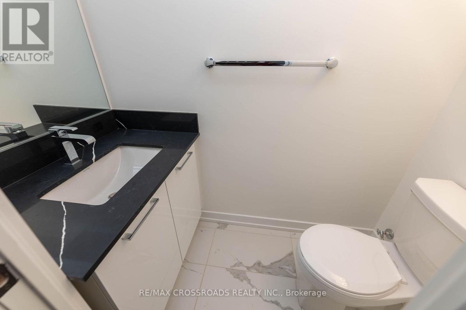 Th47 - 861 Sheppard Avenue W, Toronto, Ontario  M3H 2T5 - Photo 31 - C12368061