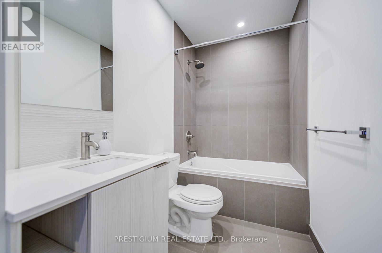 418 - 170 Sumach Street, Toronto (Regent Park), Ontario  M5A 0C3 - Photo 11 - C12368064