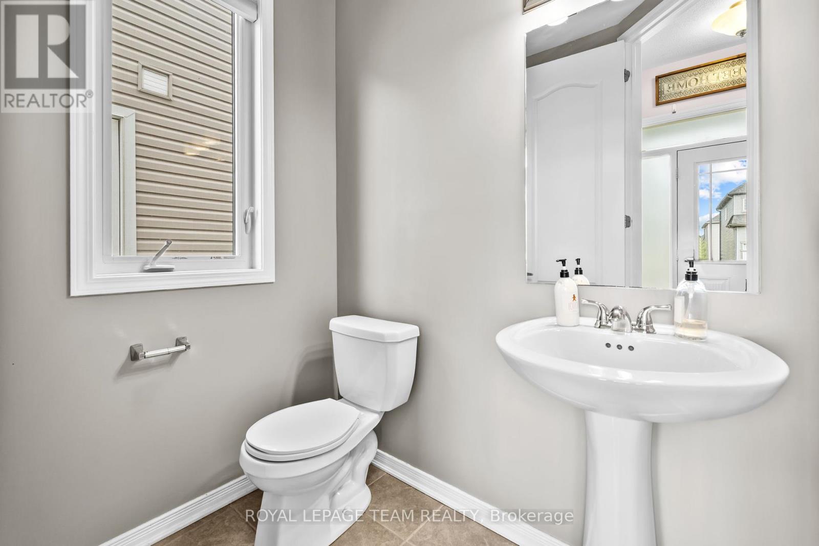 2671 Tempo Drive, North Grenville, Ontario  K0G 1J0 - Photo 16 - X12368192