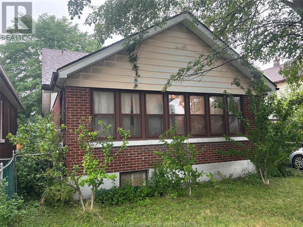MLS# 25019399: 1305 GOYEAU STREET, Windsor, Canada