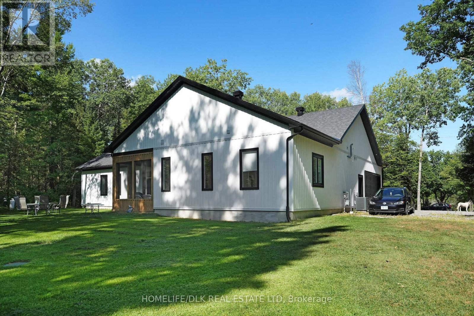 201 Bracken Avenue, Drummond/north Elmsley, Ontario  K7A 4S4 - Photo 36 - X12368108