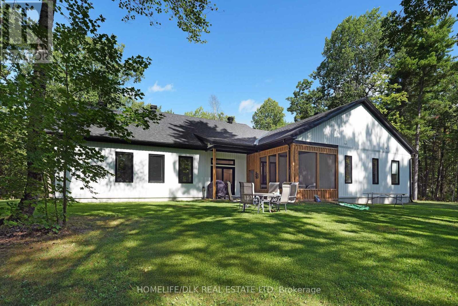201 Bracken Avenue, Drummond/north Elmsley, Ontario  K7A 4S4 - Photo 37 - X12368108