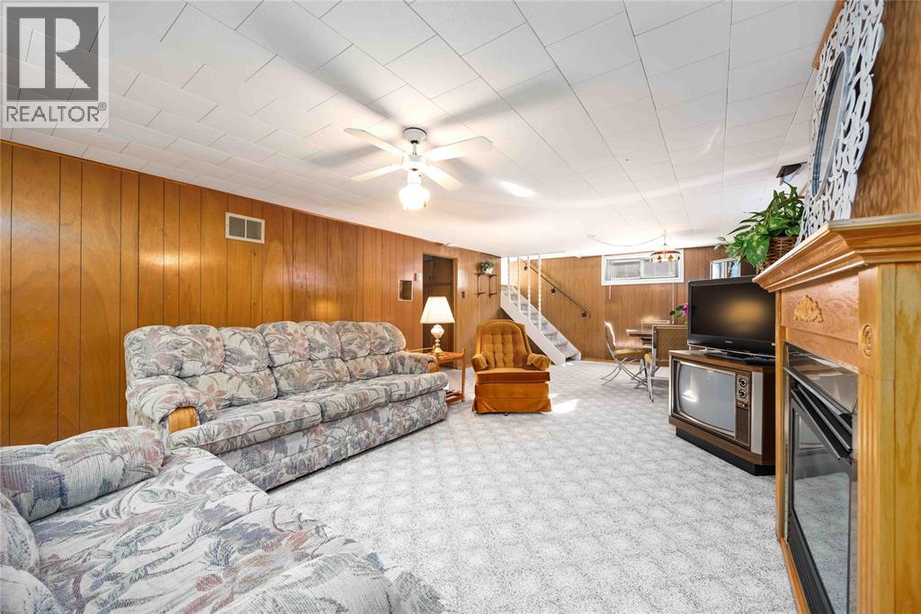 1003 Michigan Avenue, Sarnia, Ontario N7T 7B7 - Photo 13 - 25021797