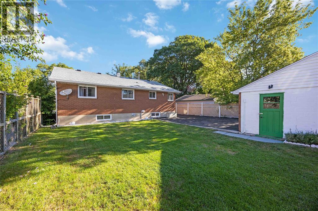 1003 Michigan Avenue, Sarnia, Ontario N7T 7B7 - Photo 22 - 25021797