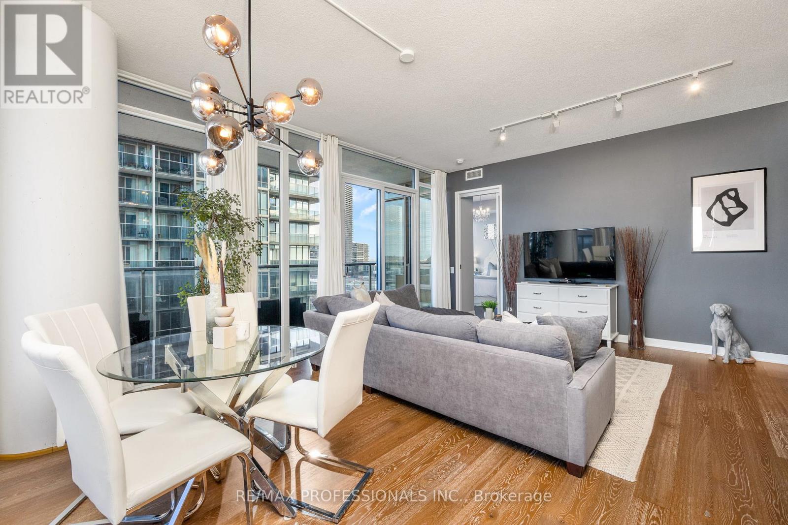 911 - 88 Park Lawn Road, Toronto, Ontario  M8Y 0B5 - Photo 11 - W12368046